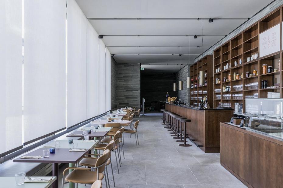 Das Nationalmuseum bietet eine Dauerausstellung mit rund 5.000 Objekten, die alles von Design, Kunsthandwerk und bildender Kunst aus vielen verschiedenen Jahrhunderten bis hin zu zeitgenössischer Kunst, umfassen. 